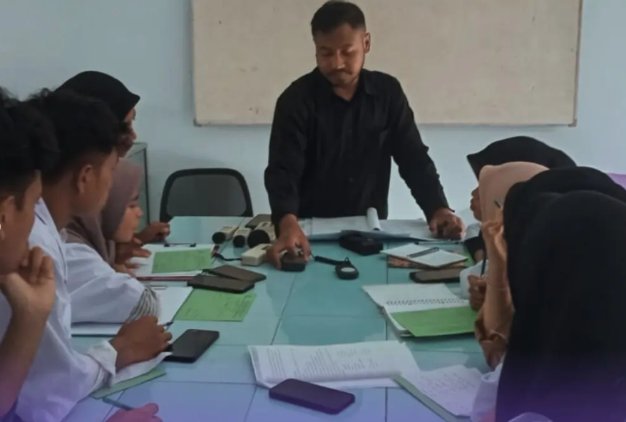 Praktikum Laboratorium Kesehatan dan Keselamatan Kerja T.A 2023/2024