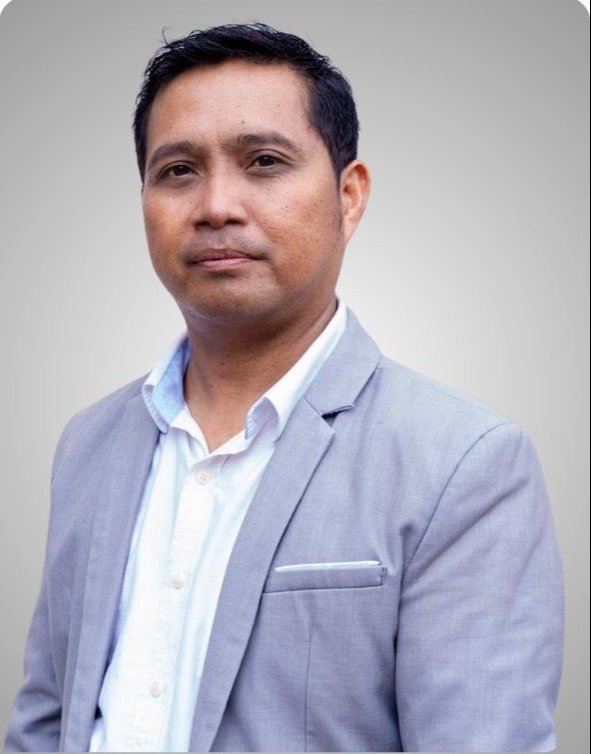 Dr.Apt.Lukman La Basy,S.Farm.,M.Sc