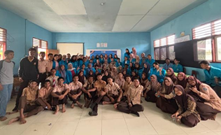 Edukasi Influenza, Kenali, Cegah, Dan Vaksinasi Untuk Remaja di MA Al-Ikhlas Kairatu Dusun Waitasi